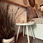 Casa Shardana Nyaraló *